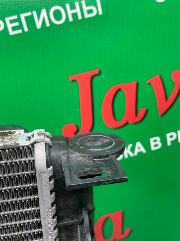 Радиатор основной передний для VOLVO V40 MV D4204T14 12 ракурс Радиатор основной передний для VOLVO V40 MV D4204T14 12 ракурс