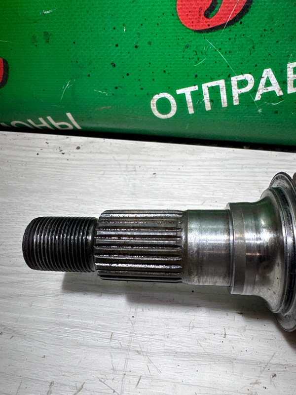Привод правый передний для NISSAN CLIPPER U72V 3G83 3 ракурс Привод правый передний для NISSAN CLIPPER U72V 3G83 3 ракурс