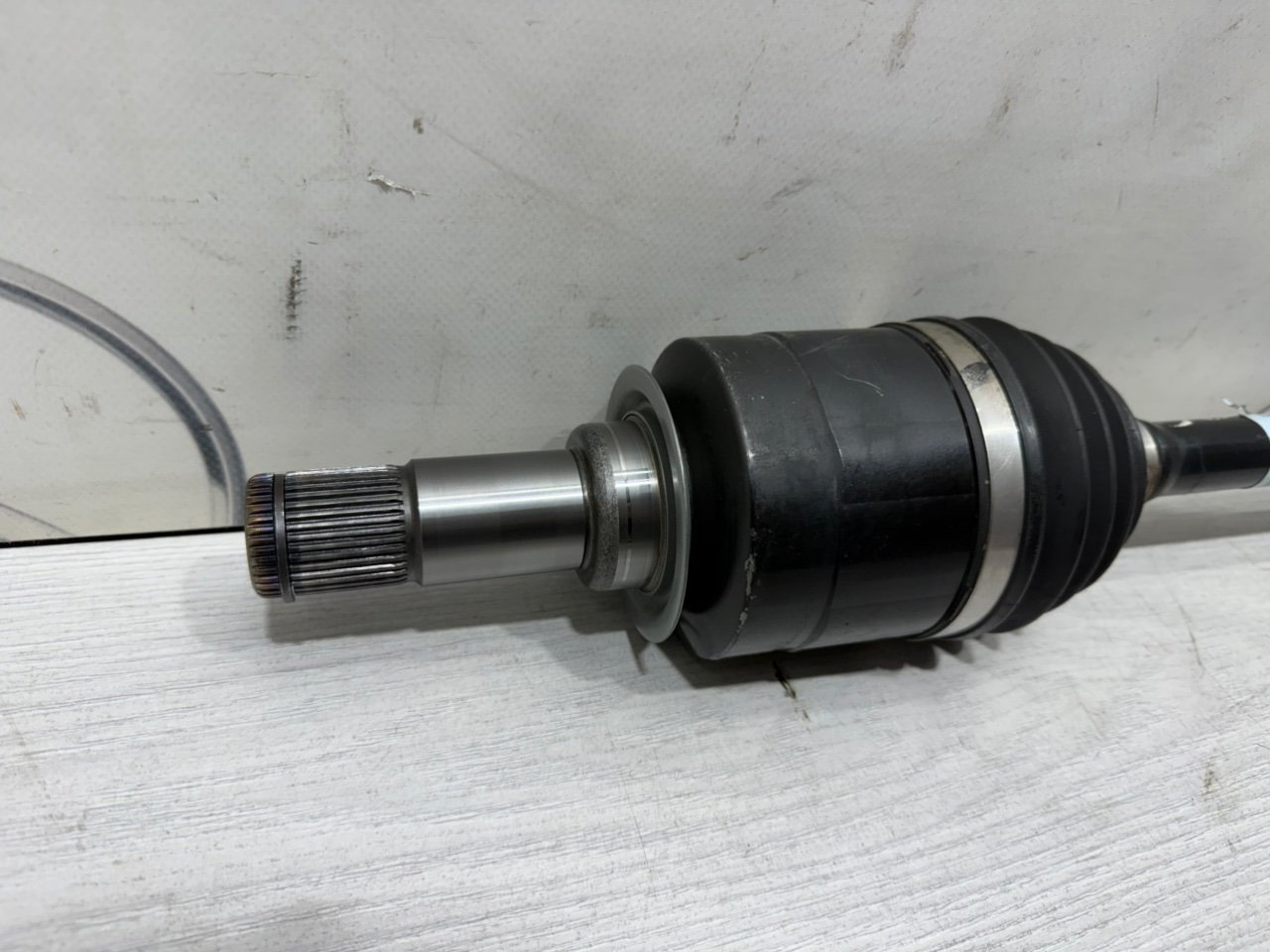 Привод передний левый Mercedes W166