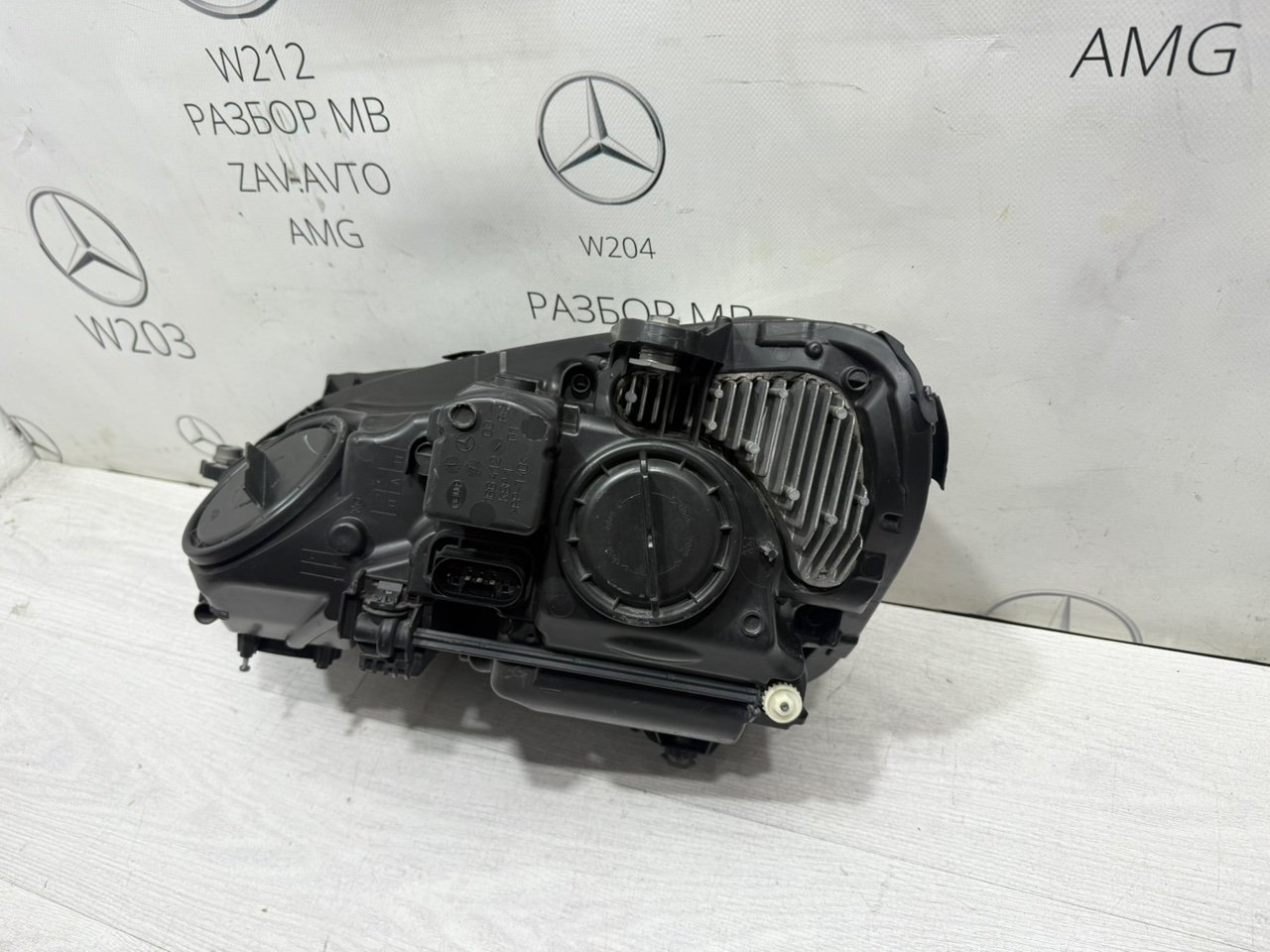 Фара E-class W212