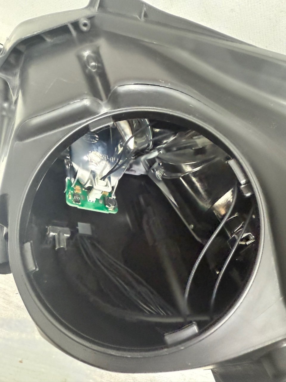 Фара E-class W212