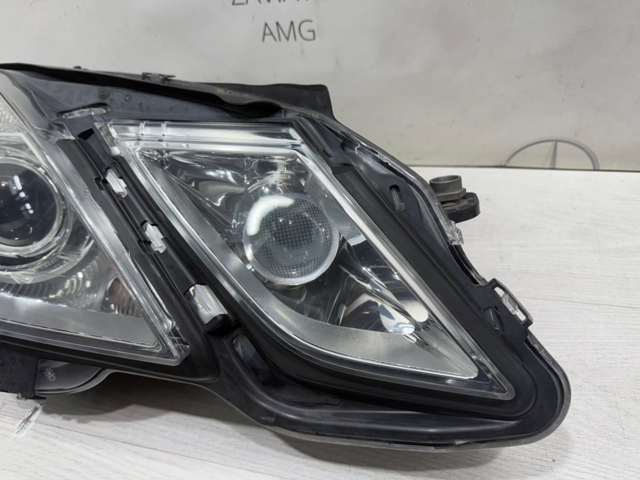 Фара E-class W212