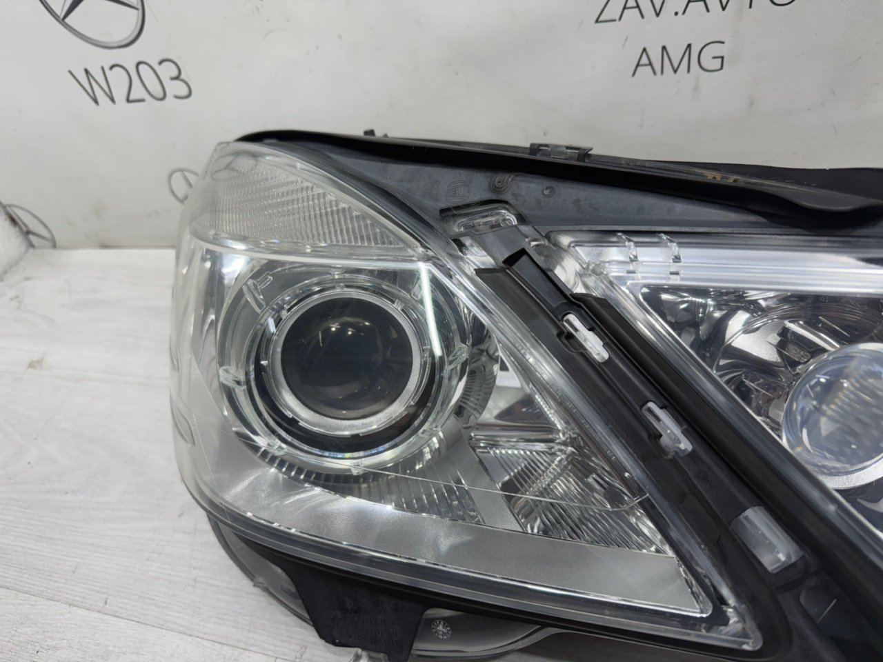 Фара E-class W212