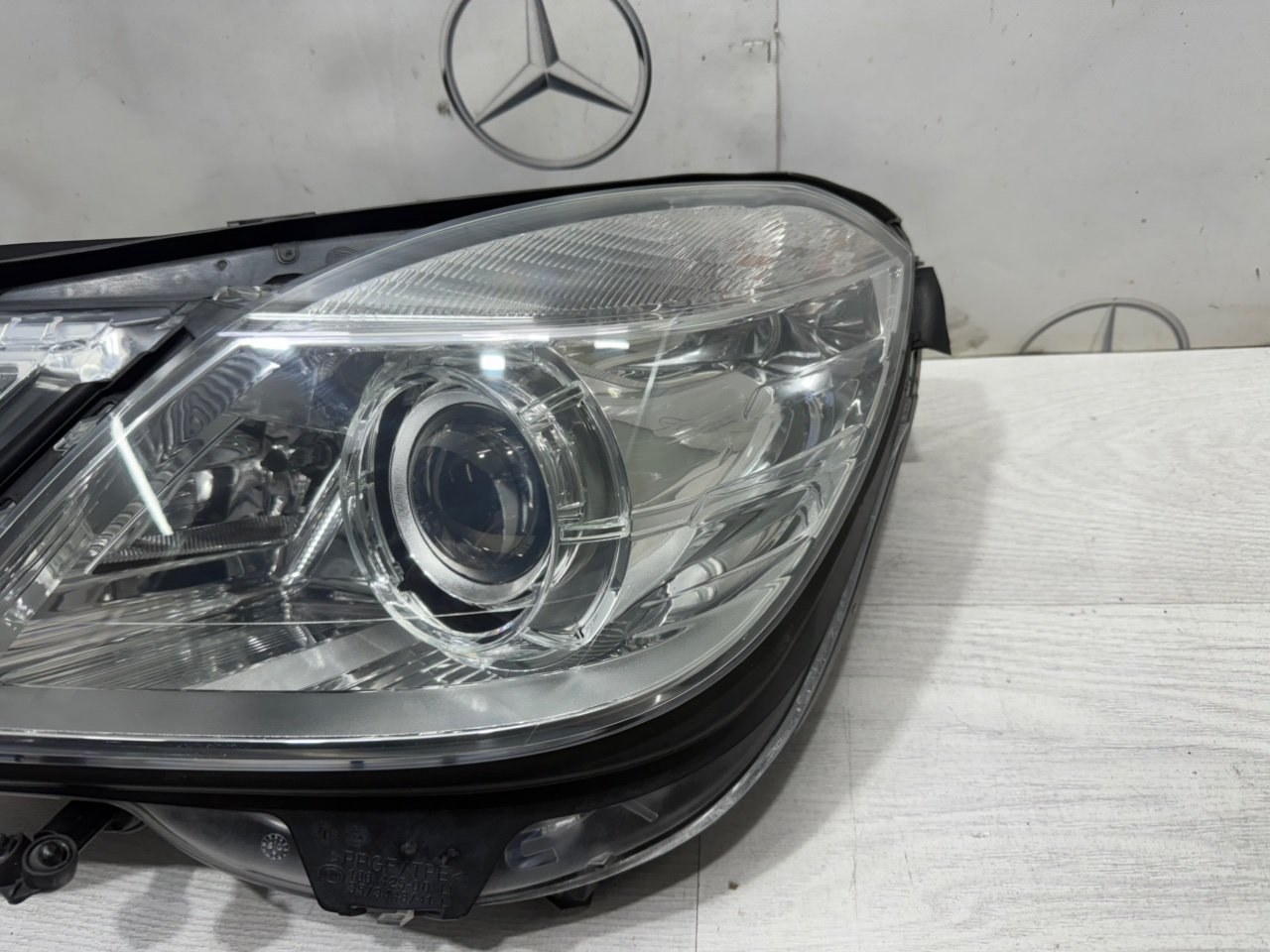 Фара E-class W212