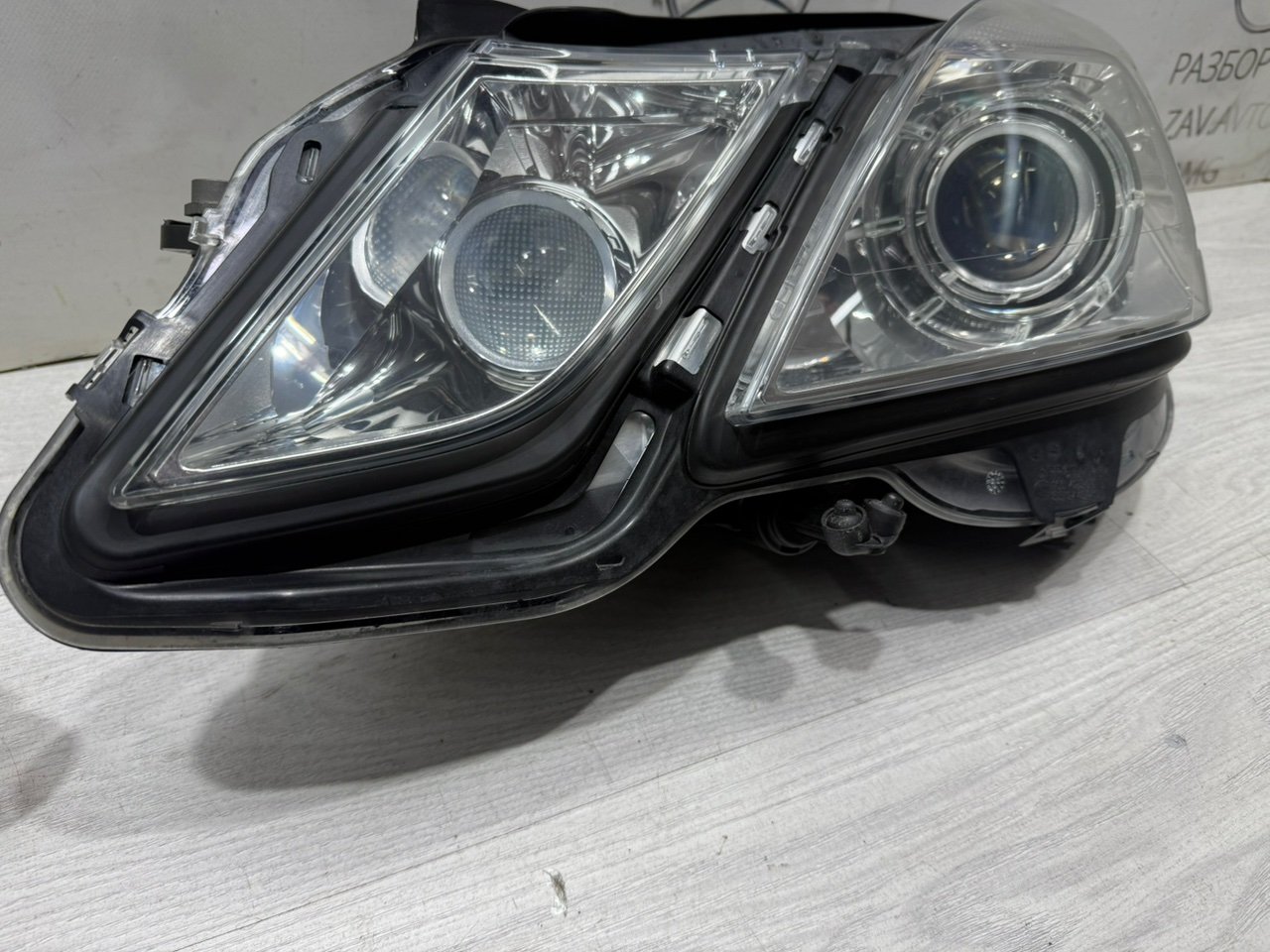 Фара E-class W212