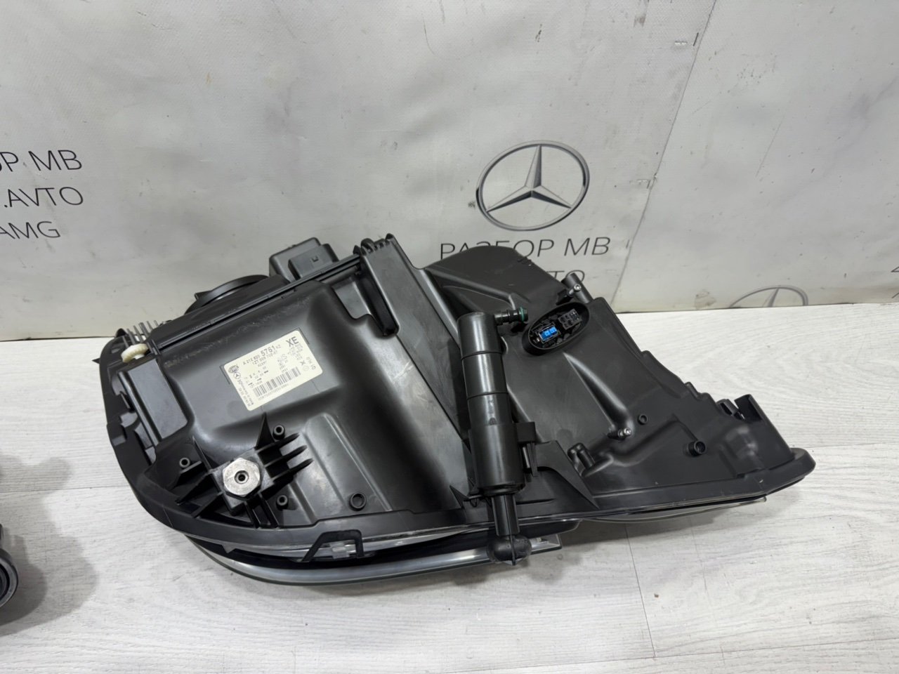 Фара E-class W212