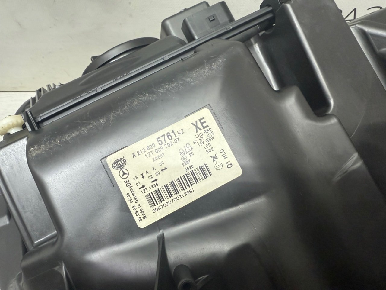 Фара E-class W212