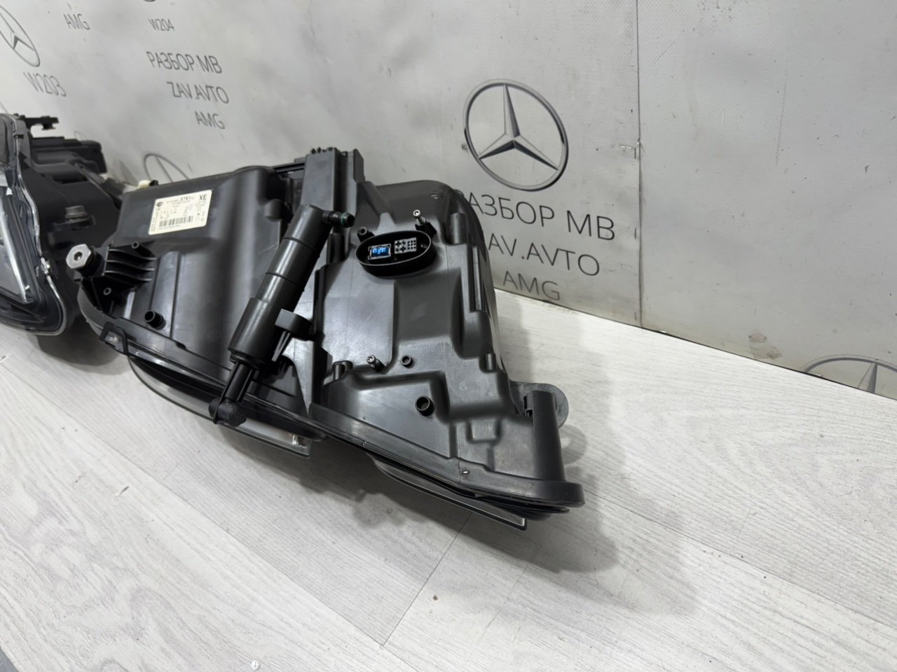 Фара E-class W212