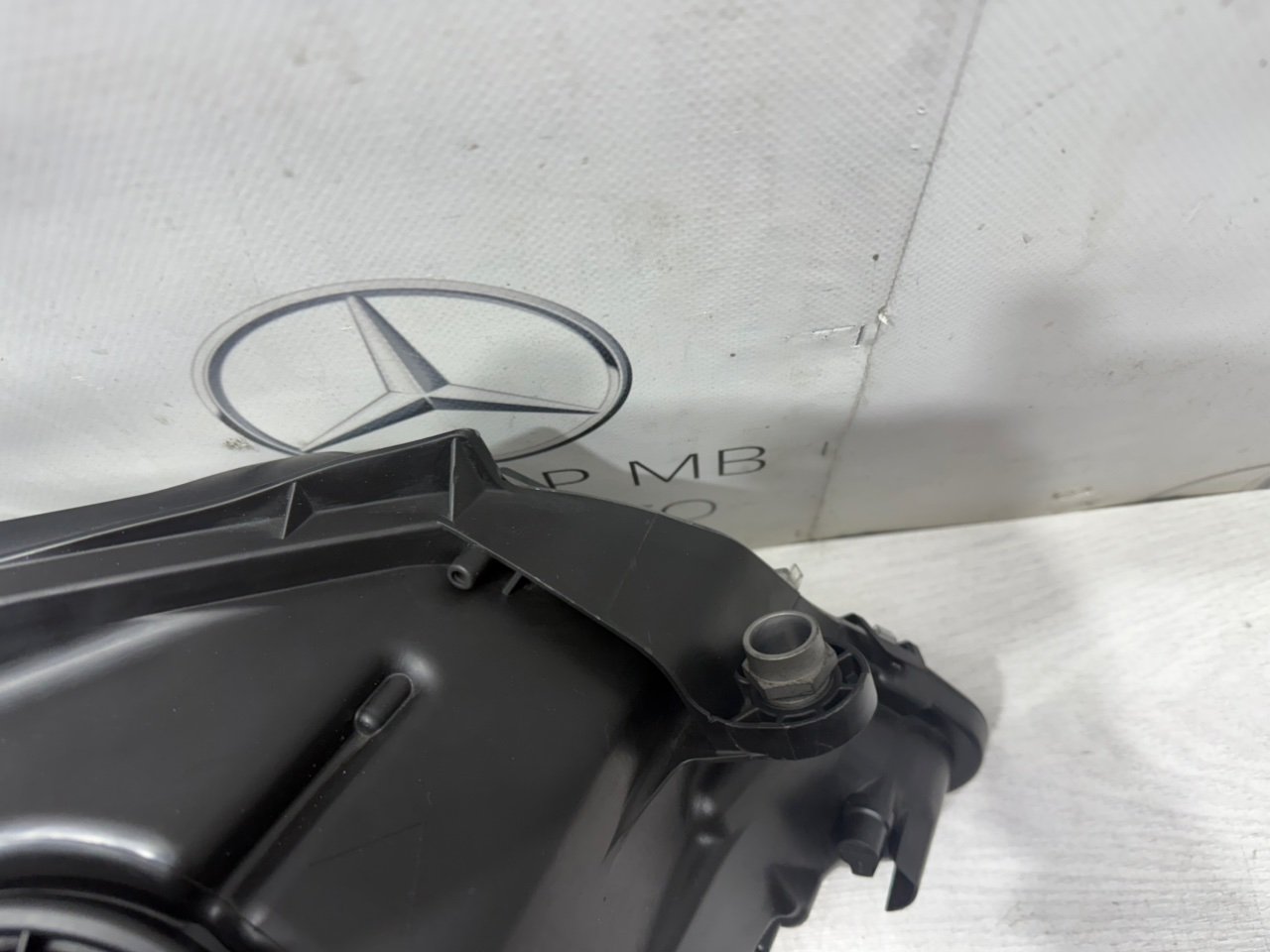 Фара E-class W212