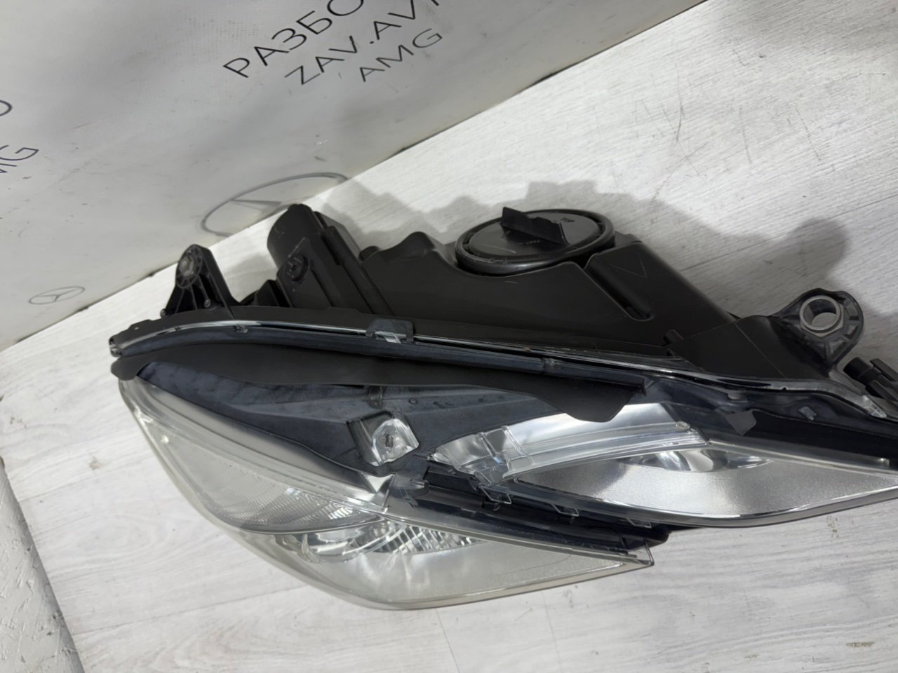 Фара E-class W212