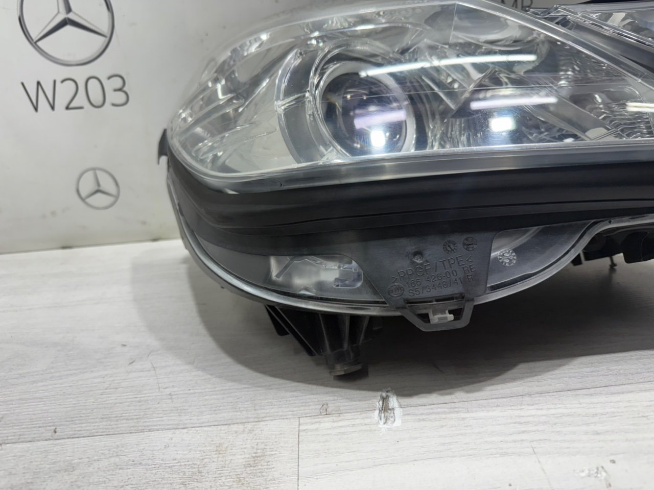 Фара E-class W212