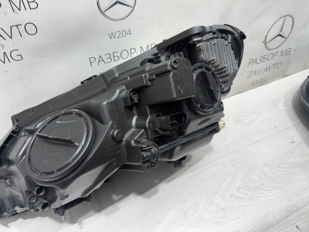 Фара E-class W212