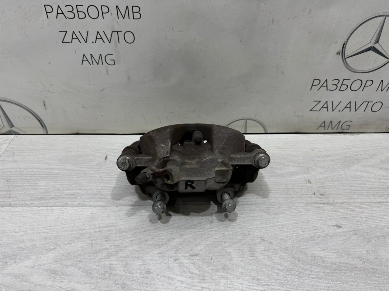 Суппорт тормозной передний правый Mercedes-Benz GLK X204 A2044214281 Б/У
