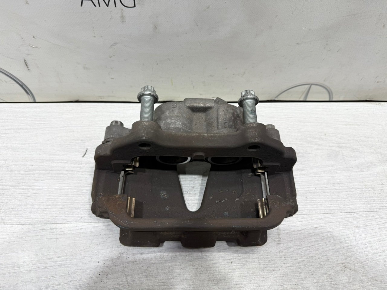 Суппорт тормозной передний левый GLK X204