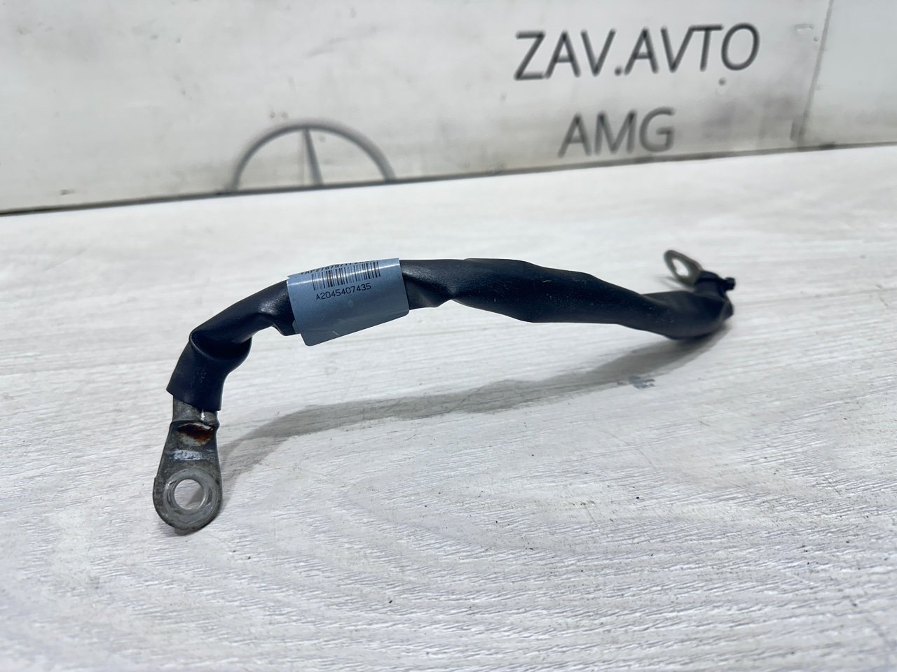 Запчасть клемма аккумулятора минус Mercedes-Benz C-class W204 A2045407435 контрактная Клемма аккумулятора минус Mercedes-Benz C-class W204 A2045407435 контрактная