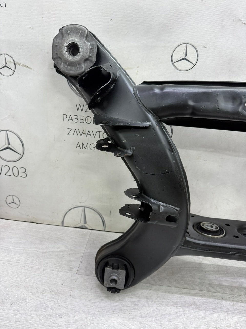 Подрамник Mercedes-Benz C-class W205