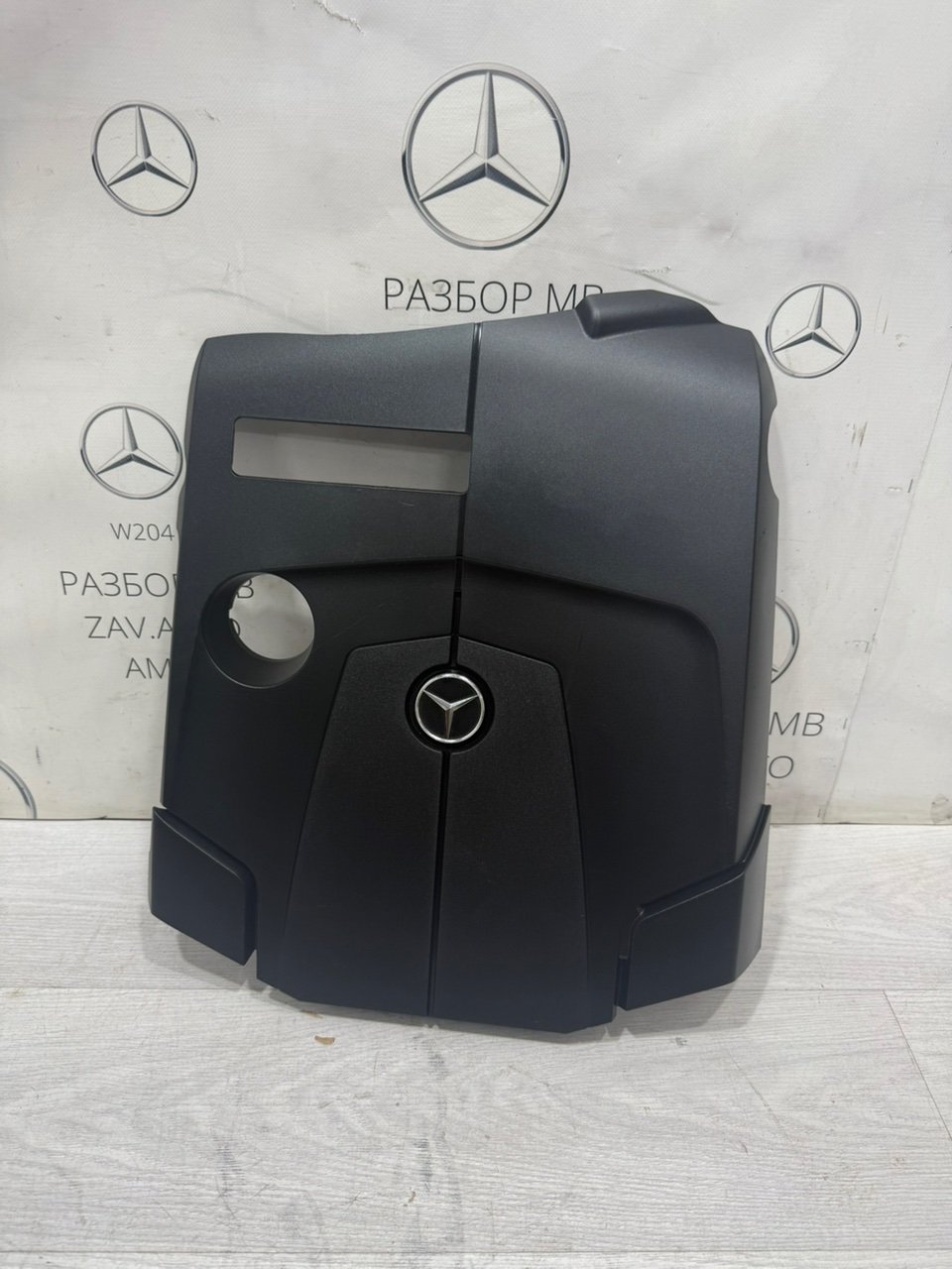 Декоративная крышка двигателя Mercedes-Benz M274 A2740100067 контрактная