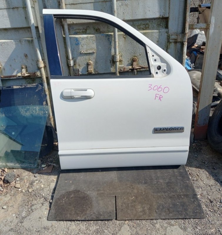 Дверь Ford Explorer U251 U251 TRITON V8 (4.6L) 2007 передняя правая (б/у)