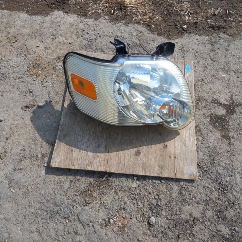 Фара Ford Explorer U251 U251 TRITON V8 (4.6L) 2007 правая (б/у)