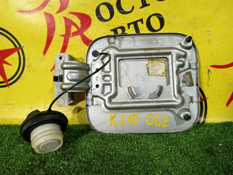 Лючок бензобака DUALIS 2009 KJ10 MR20DE