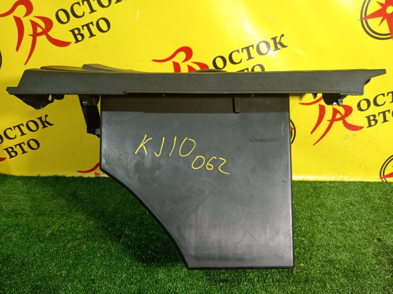 Бардачок NISSAN DUALIS KJ10 MR20DE