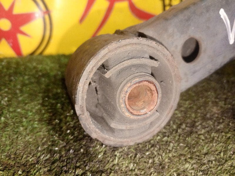 Рычаг задний TINO 1999 V10 QG18DE Рычаг задний TINO 1999 V10 QG18DE