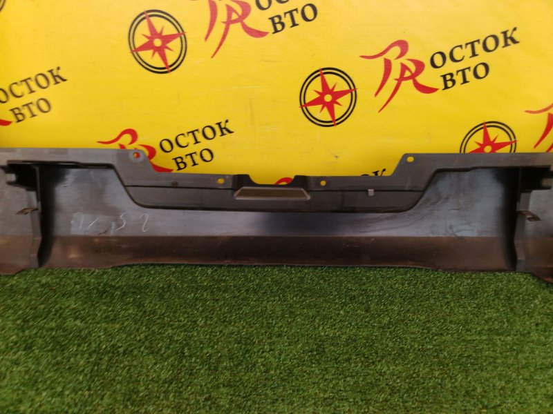 Бампер задний NV350 CARAVAN VR2E26 Бампер задний NV350 CARAVAN VR2E26