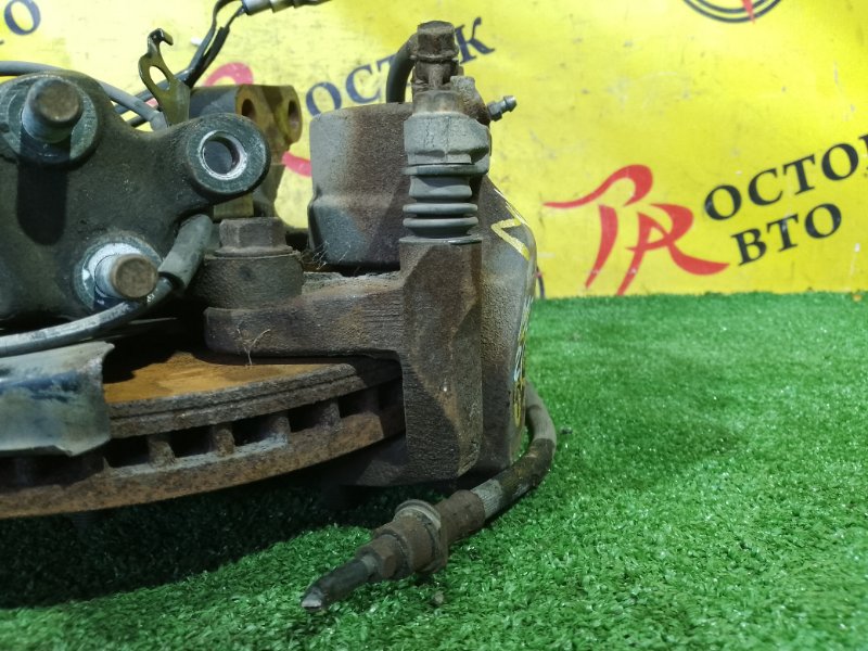 Суппорт передний левый MARK II QUALIS MCV21W