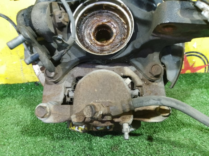 Суппорт передний левый MARK II QUALIS MCV21W