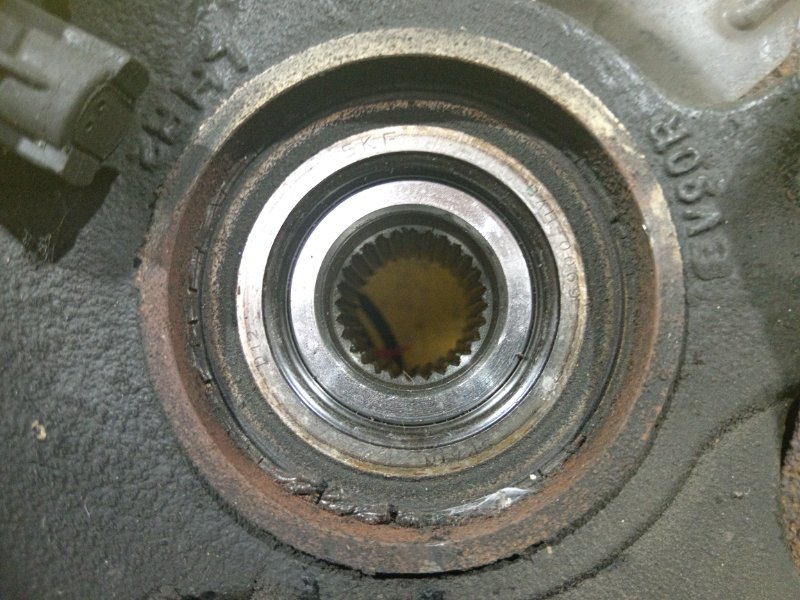 Ступица передняя правая ESCAPE 2008 LFAL3F L3-VE Ступица передняя правая ESCAPE 2008 LFAL3F L3-VE