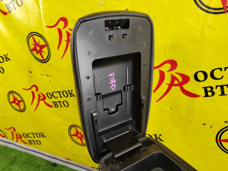 Подлокотник ESCAPE 2008 LFAL3F L3-VE