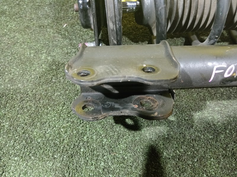 Стойка передняя правая ESCAPE 2008 LFAL3F L3-VE Стойка передняя правая ESCAPE 2008 LFAL3F L3-VE