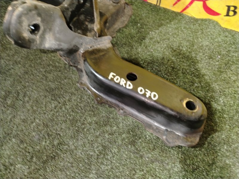 Балка поперечная задняя FORD ESCAPE LFAL3F L3-VE Балка поперечная задняя FORD ESCAPE LFAL3F L3-VE