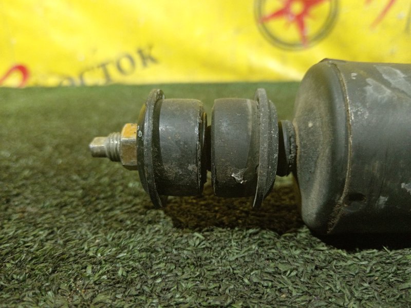 Амортизатор задний FORD ESCAPE LFAL3F L3-VE Амортизатор задний FORD ESCAPE LFAL3F L3-VE