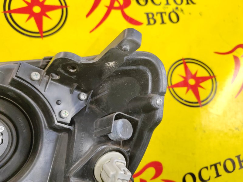 Фара передняя правая ESCAPE 2008 LFAL3F L3-VE Фара передняя правая ESCAPE 2008 LFAL3F L3-VE