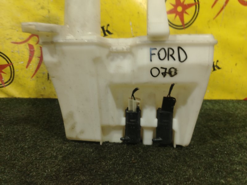 Бачок стеклоомывателя FORD ESCAPE LFAL3F L3-VE