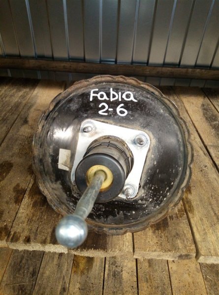 Вакуумный усилитель тормозов (вут) Skoda Fabia 1.2 2010 (б/у)