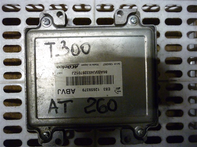 Блок управления двигателем Chevrolet Aveo T300 2012 (б/у)