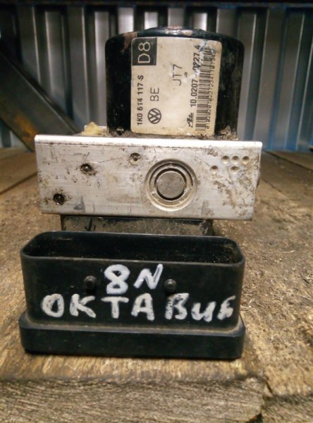 Блок abs Skoda Octavia A5 2010 (б/у)