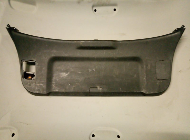 Обшивка крышки багажника Mitsubishi Asx (б/у)
