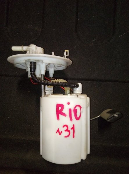 Топливный насос Kia Rio 1.4 2014 (б/у)