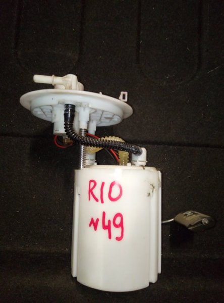 Топливный насос Kia Rio 1.6 2013 (б/у)