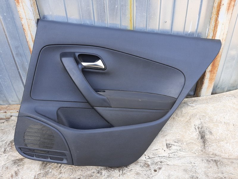 Обшивка двери Volkswagen Polo СЕДАН CFN 2012 задняя правая (б/у)