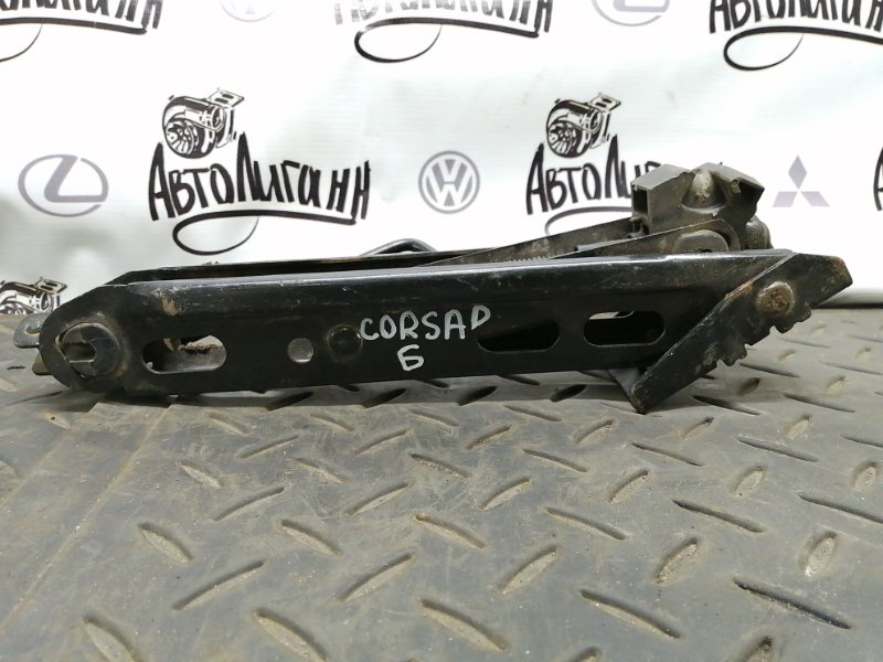 Домкрат Opel Corsa D (б/у) Домкрат Opel Corsa D (б/у)