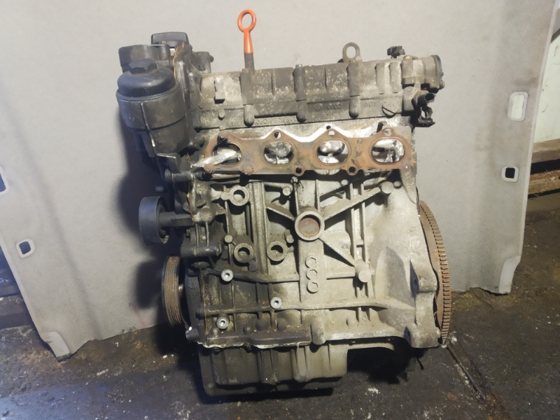 Двигатель Skoda Fabia 1.6 (б/у)
