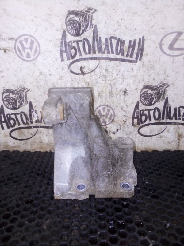 Кронштейн генератора TOYOTA COROLLA E150 1.6