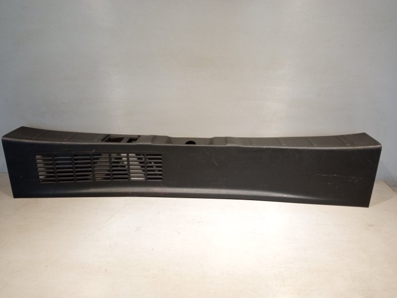 Обшивка багажника Mitsubishi Outlander 3 4B11 2013 задняя (б/у)