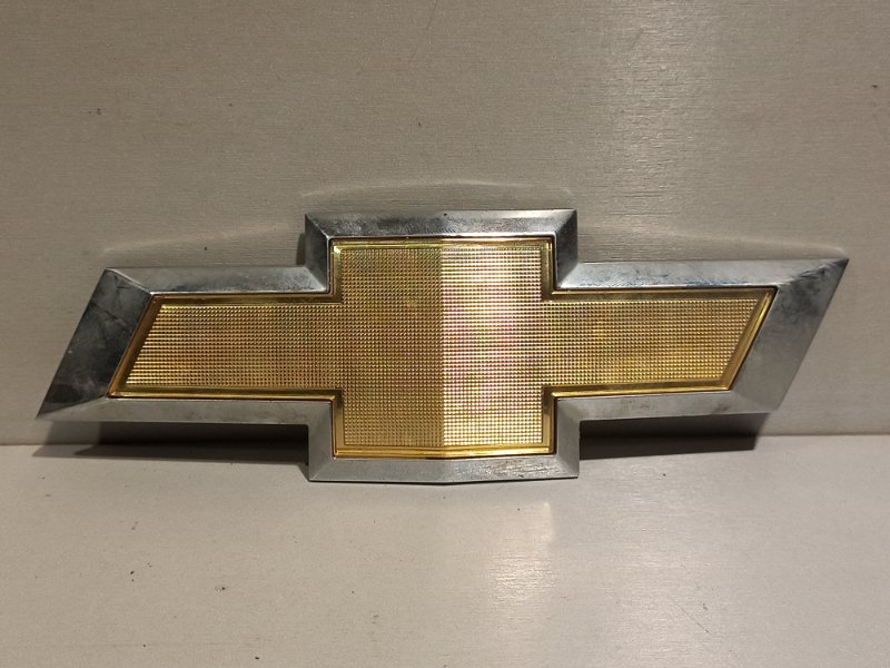 Эмблема Chevrolet Cobalt B15D2 2014 задняя (б/у)