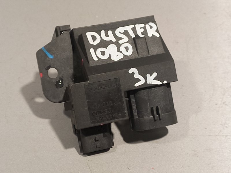 Резистор вентилятора охлаждения Renault Duster K9KR858 2017 (б/у)