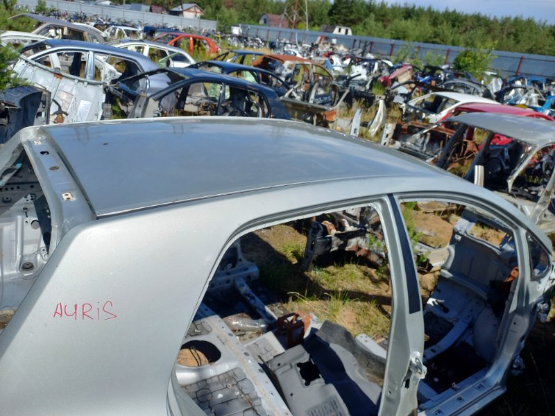 Крыша Toyota Auris ХЭТЧБЕК (б/у) Крыша Toyota Auris ХЭТЧБЕК (б/у)